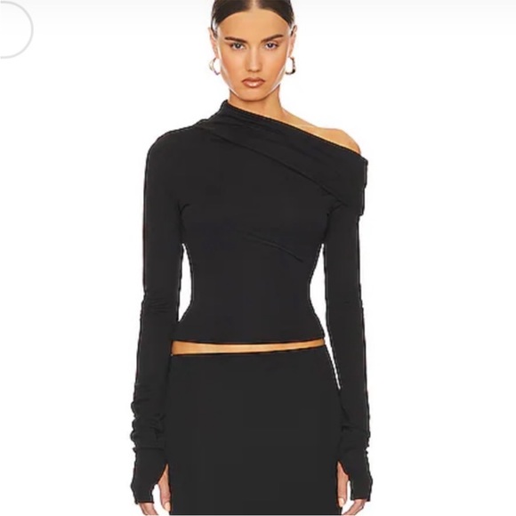NWT helsa black off shoulder top - small - Picture 3 of 10